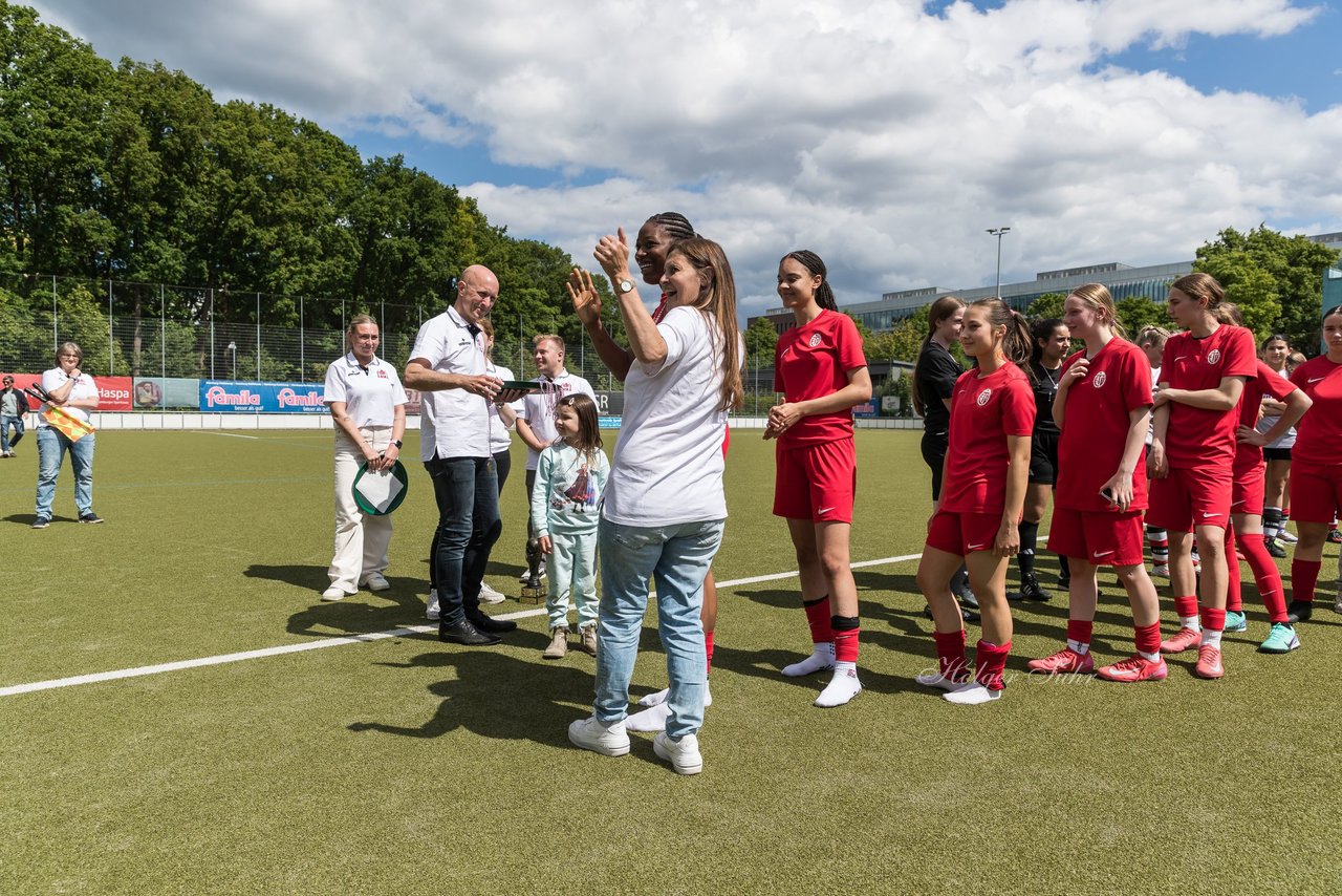 Bild 131 - wCJ Ballfreunde Pokal Finale  Altona 93 - Eimsbuetteler TV : Ergebnis: 0:2